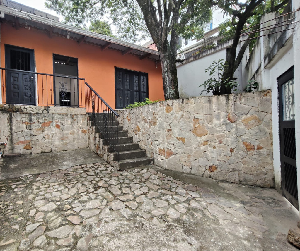 Casa En Arriendo - Sector Altos Normandía - Bata, Cali