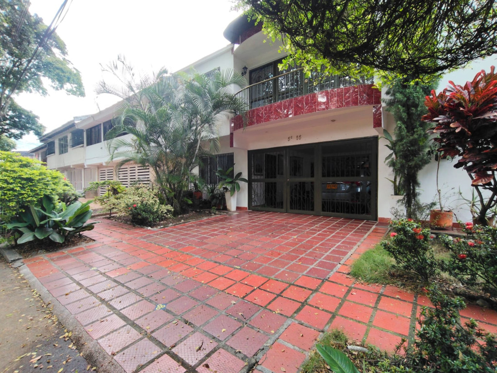 Casa En Venta - Tequendama, Cali