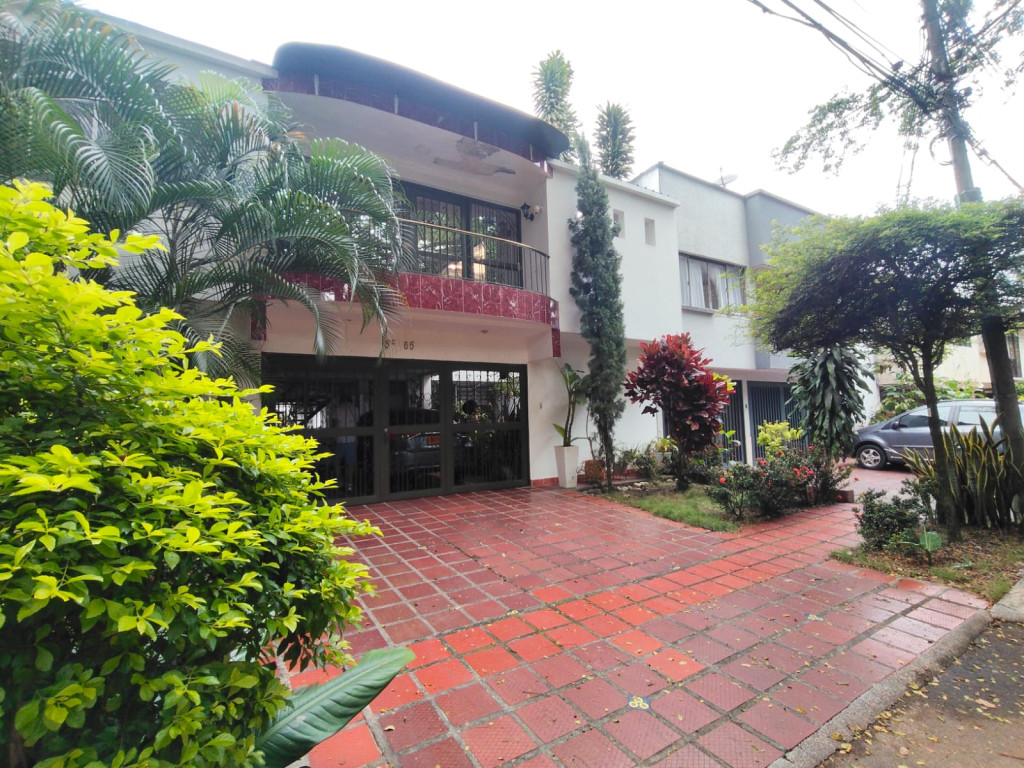 Casa En Venta - Tequendama, Cali