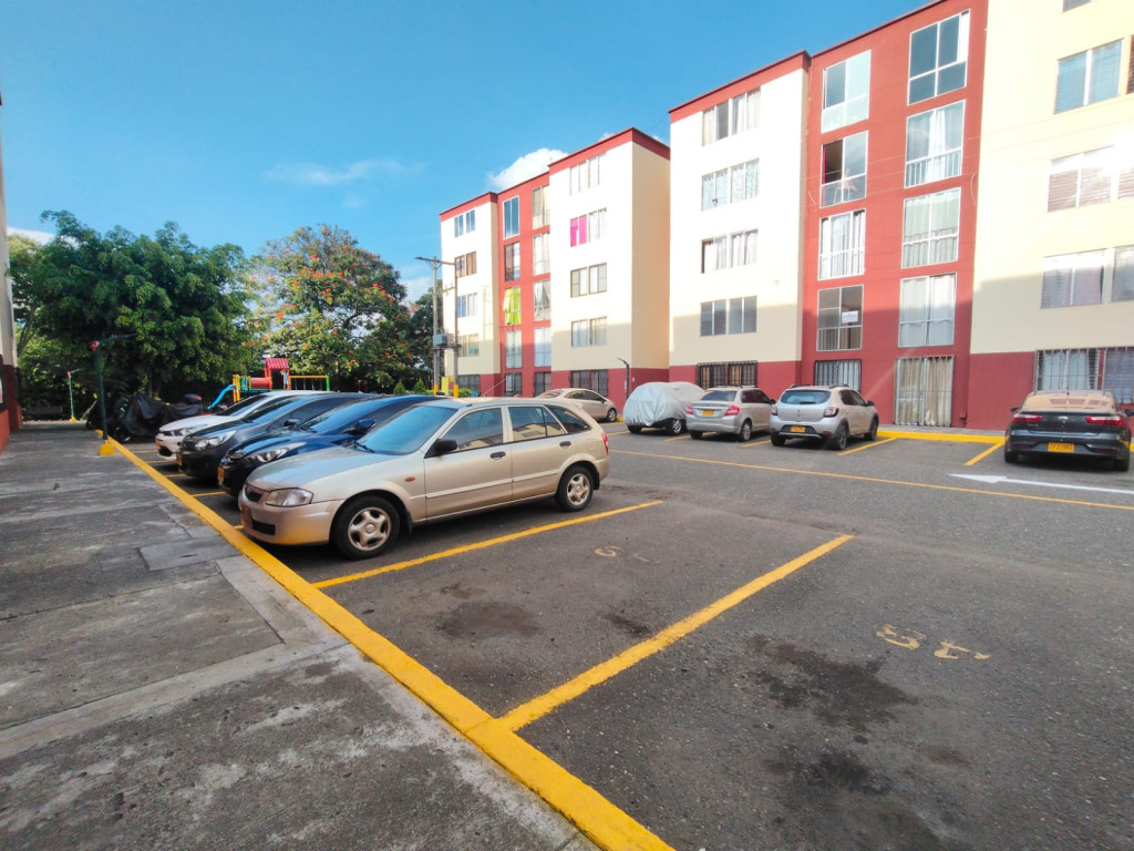 Apartamento En Venta - Brisas De Los Alamos, Cali