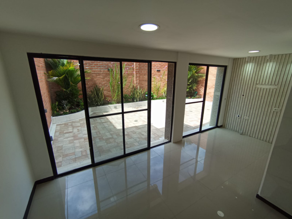 Casa En Arriendo - Urbanización San Joaquin, Cali