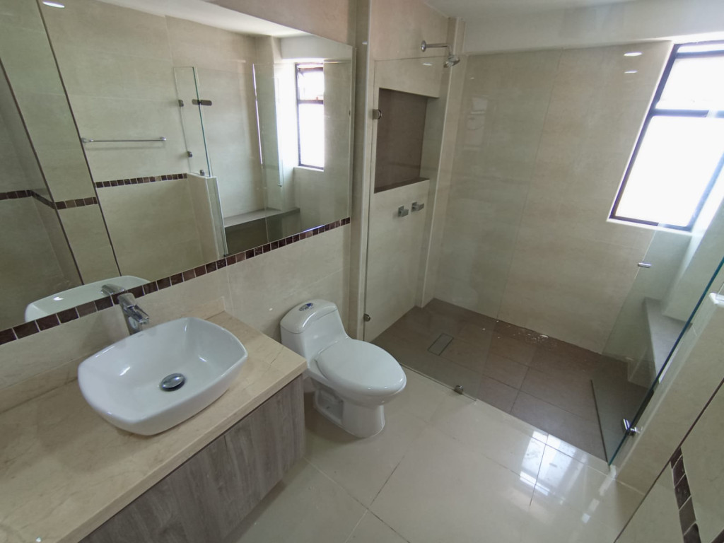 Casa En Arriendo - Urbanización San Joaquin, Cali