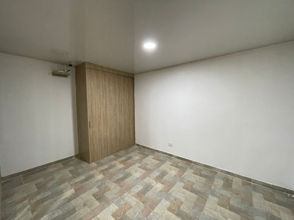 Apartaestudio En Arriendo - El Limonar, Cali