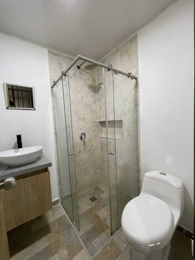 Apartaestudio En Arriendo - El Limonar, Cali