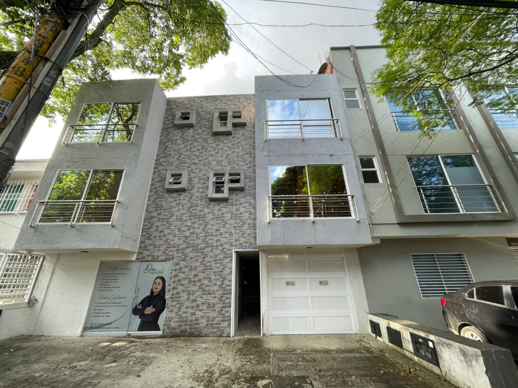 Apartaestudio En Arriendo - El Limonar, Cali