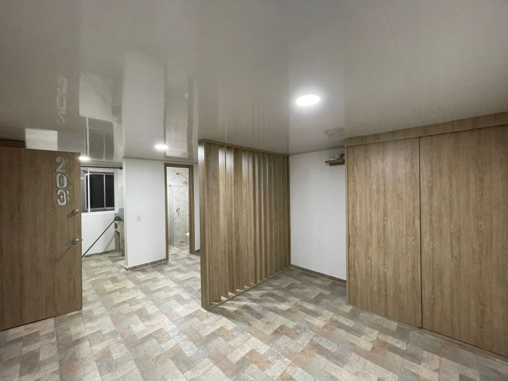 Apartaestudio En Arriendo - El Limonar, Cali