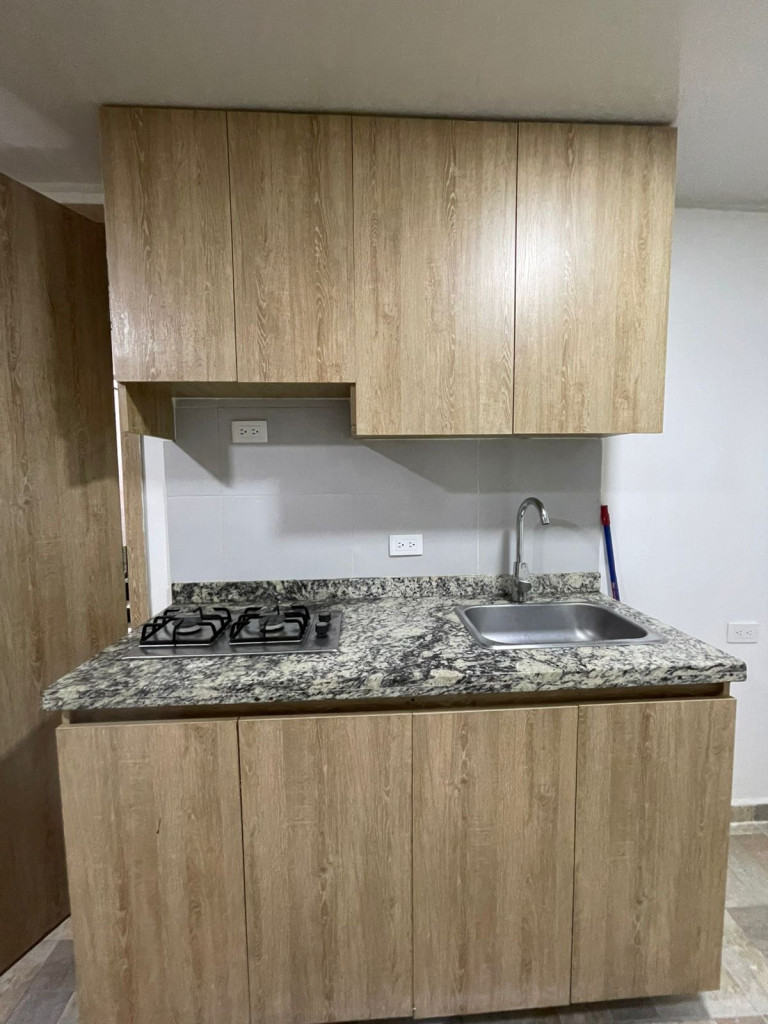 Apartaestudio En Arriendo - El Limonar, Cali