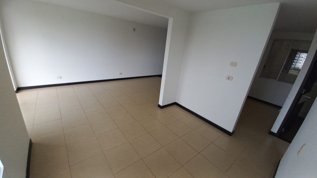 Apartamento En Arriendo - Urbanización La Flora, Cali