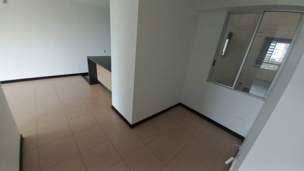 Apartamento En Arriendo - Urbanización La Flora, Cali