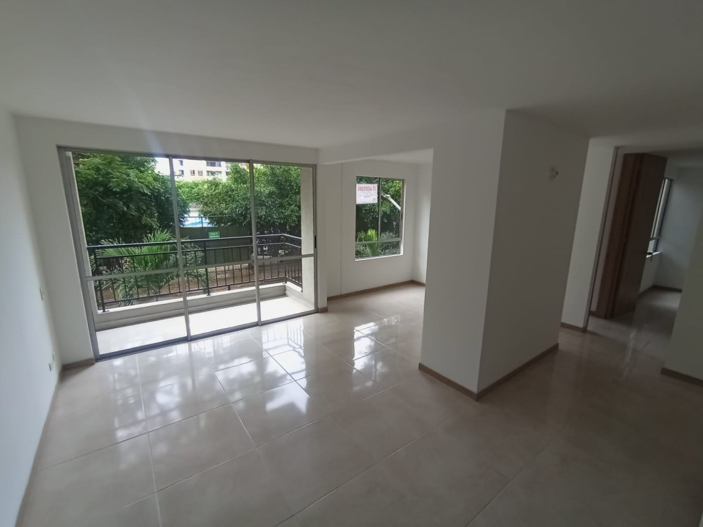 Apartamento En Arriendo - Prados Del Norte, Cali