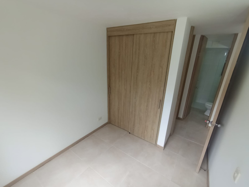 Apartamento En Arriendo - Prados Del Norte, Cali