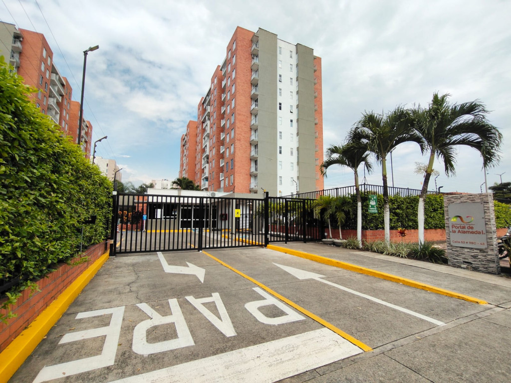Apartamento En Venta - Valle Del Lili, Cali