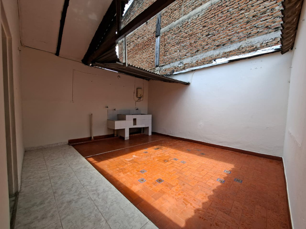 Casa En Arriendo - Primero De Mayo, Cali