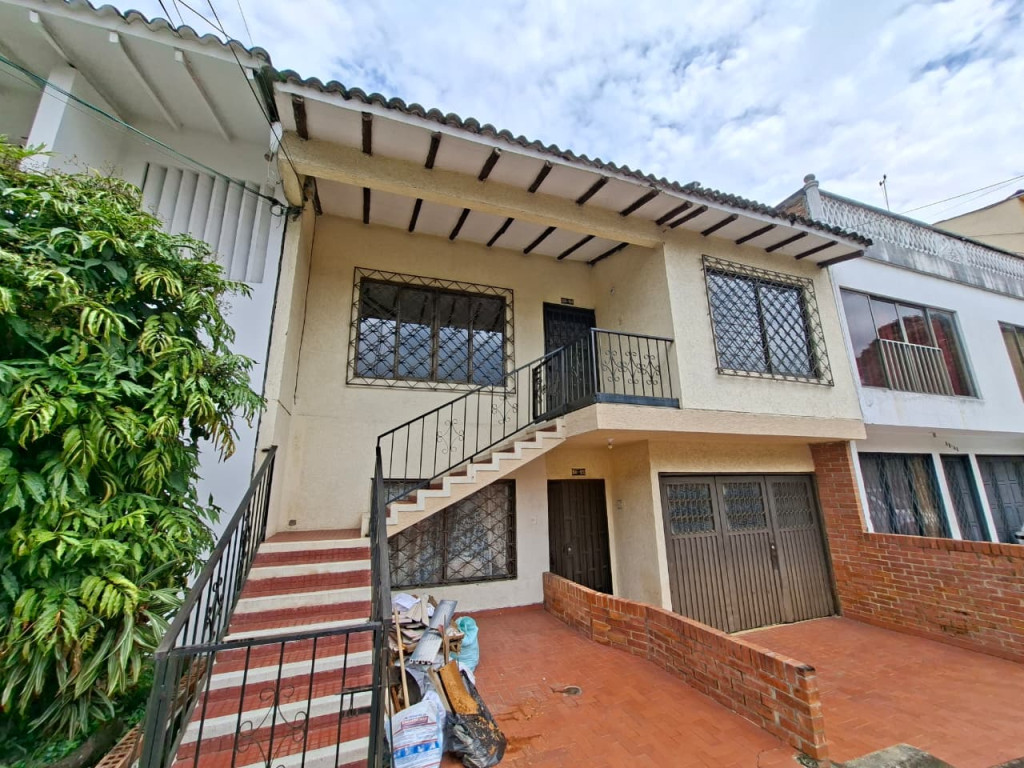 Casa En Arriendo - Primero De Mayo, Cali