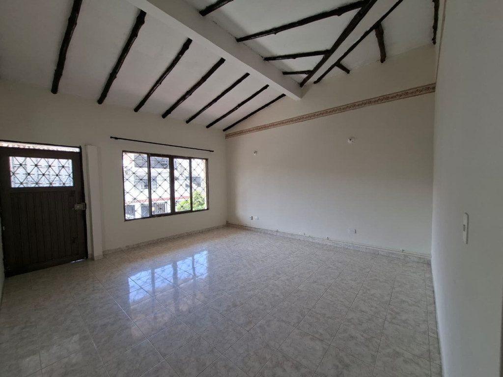 Casa En Arriendo - Primero De Mayo, Cali