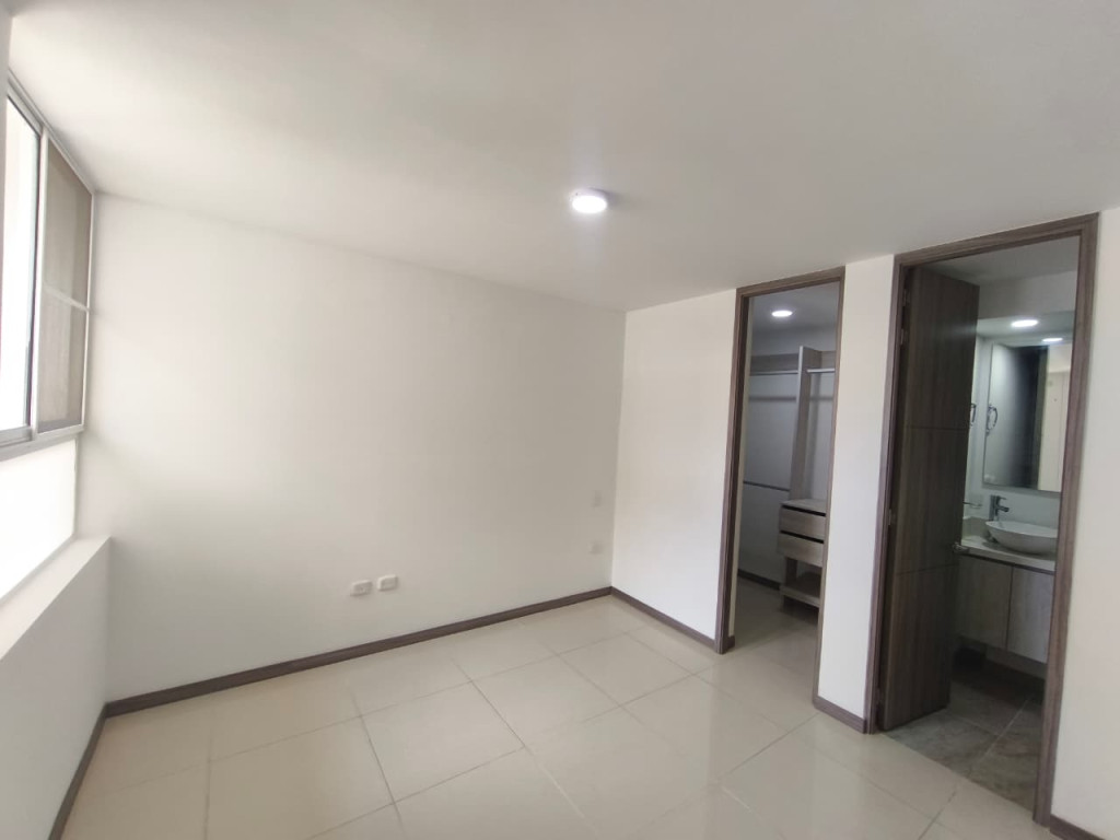 Apartamento En Arriendo - Valle Del Lili, Cali