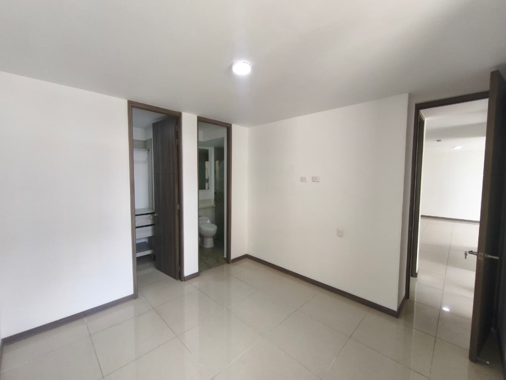 Apartamento En Arriendo - Valle Del Lili, Cali