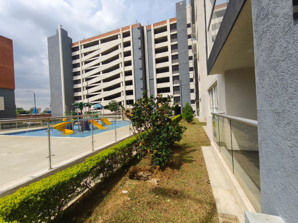 Apartamento En Arriendo - Valle Del Lili, Cali