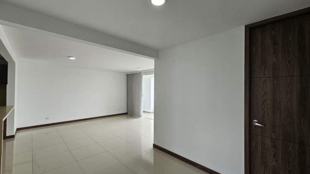 Apartamento En Arriendo - Valle Del Lili, Cali