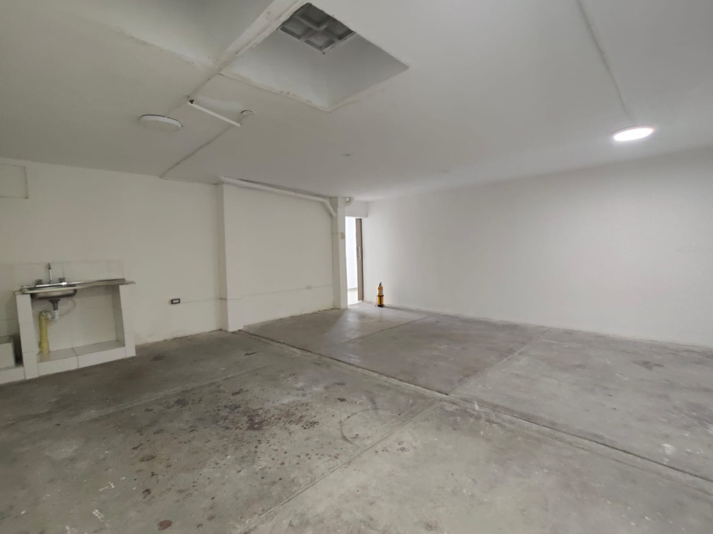 Local En Arriendo - Champagñat, Cali