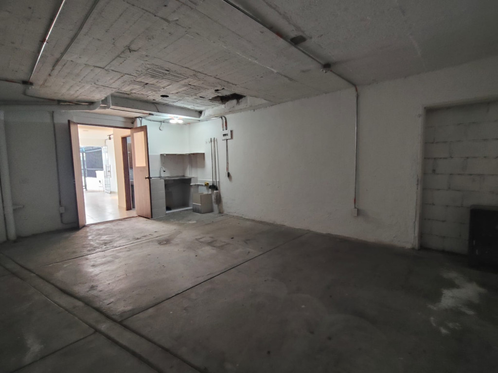 Local En Arriendo - Champagñat, Cali