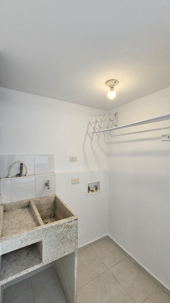 Apartamento En Arriendo - Valle Del Lili, Cali