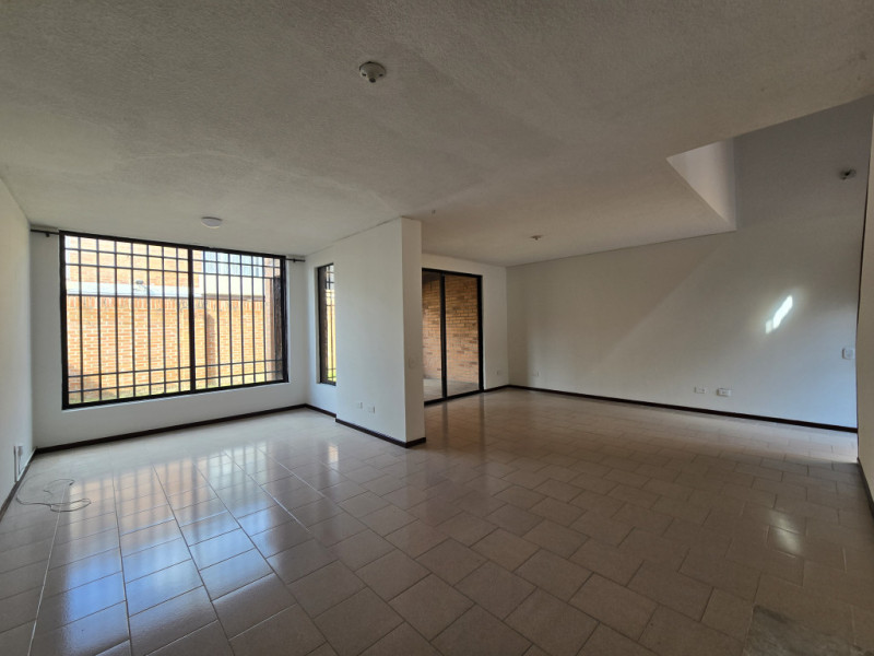 Casa En Arriendo - Urbanización San Joaquin, Cali