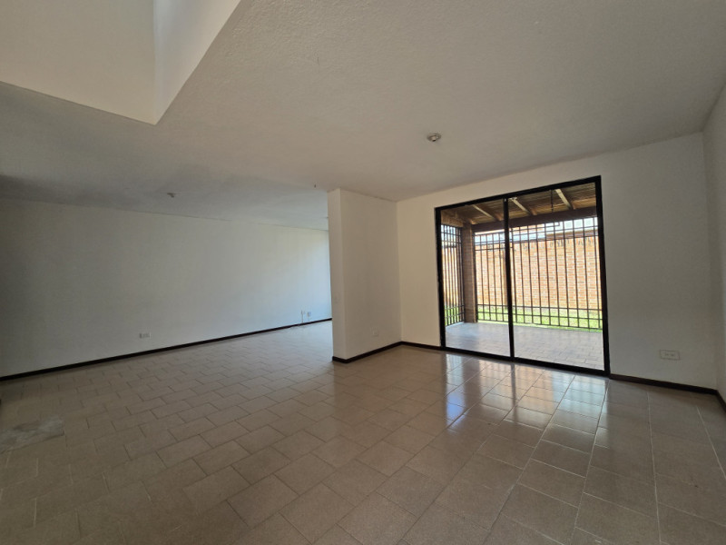 Casa En Arriendo - Urbanización San Joaquin, Cali