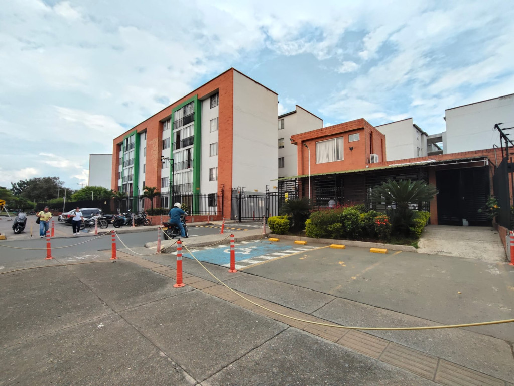 Apartamento En Arriendo - La Alianza , Cali