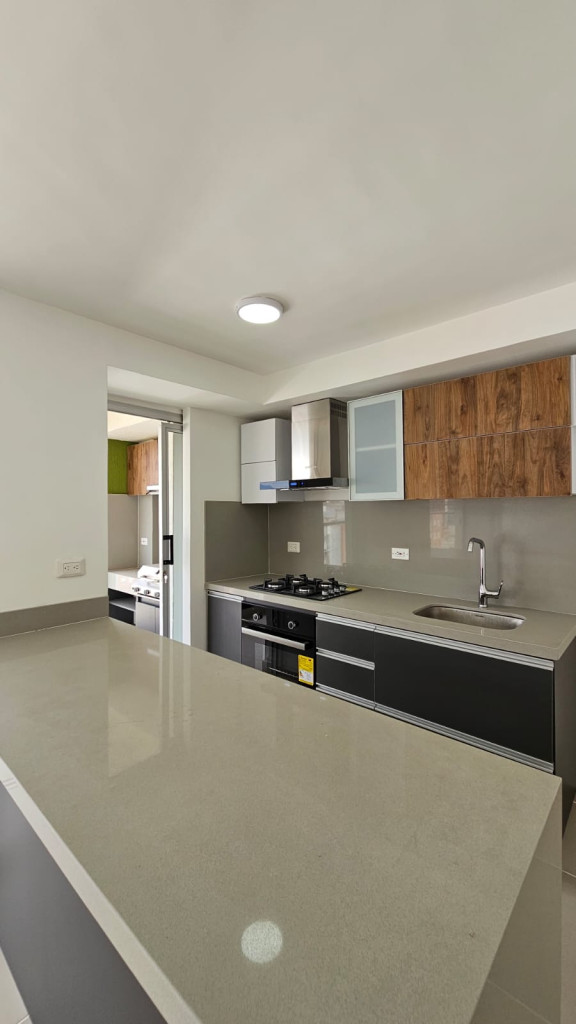 Apartamento En Arriendo - Valle Del Lili, Cali