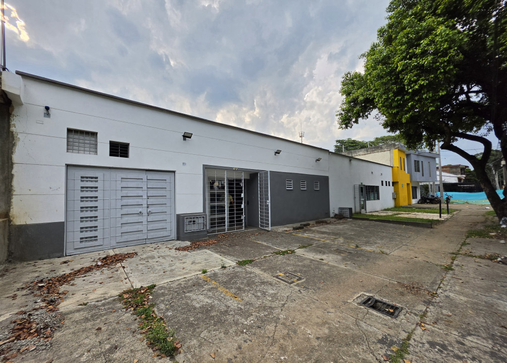 Casa En Venta - Urbanización La Flora, Cali