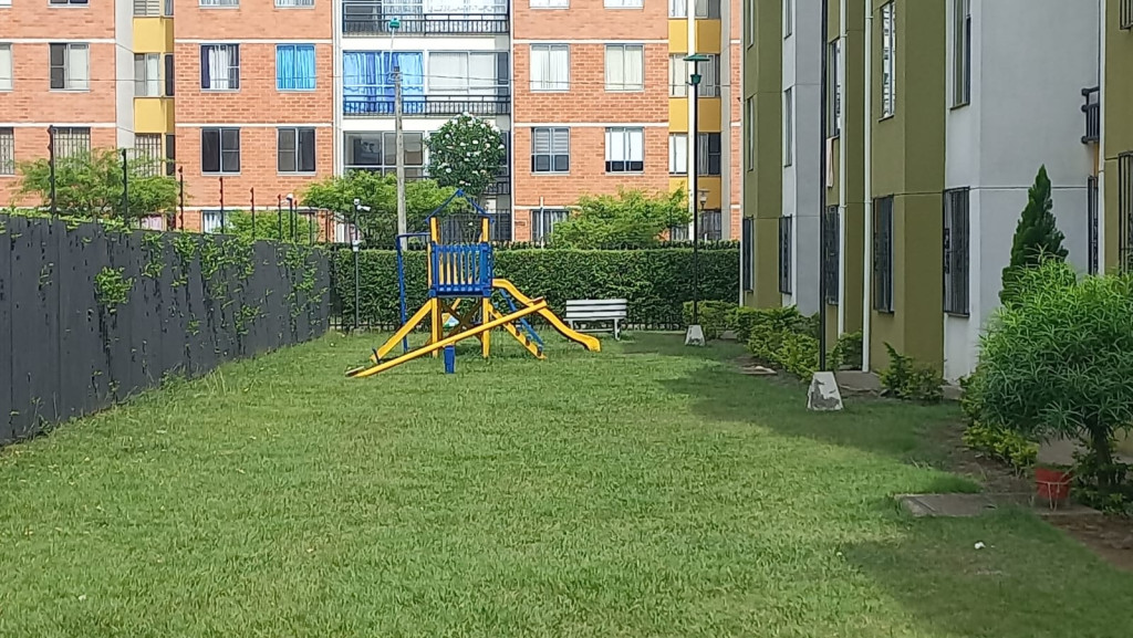 Apartamento En Arriendo - Los Almendros, Cali