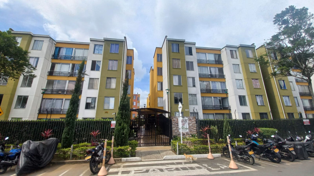 Apartamento En Arriendo - Los Almendros, Cali