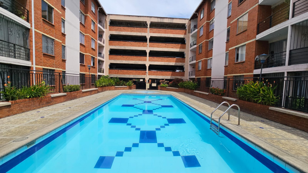 Apartamento En Arriendo - El Limonar, Cali