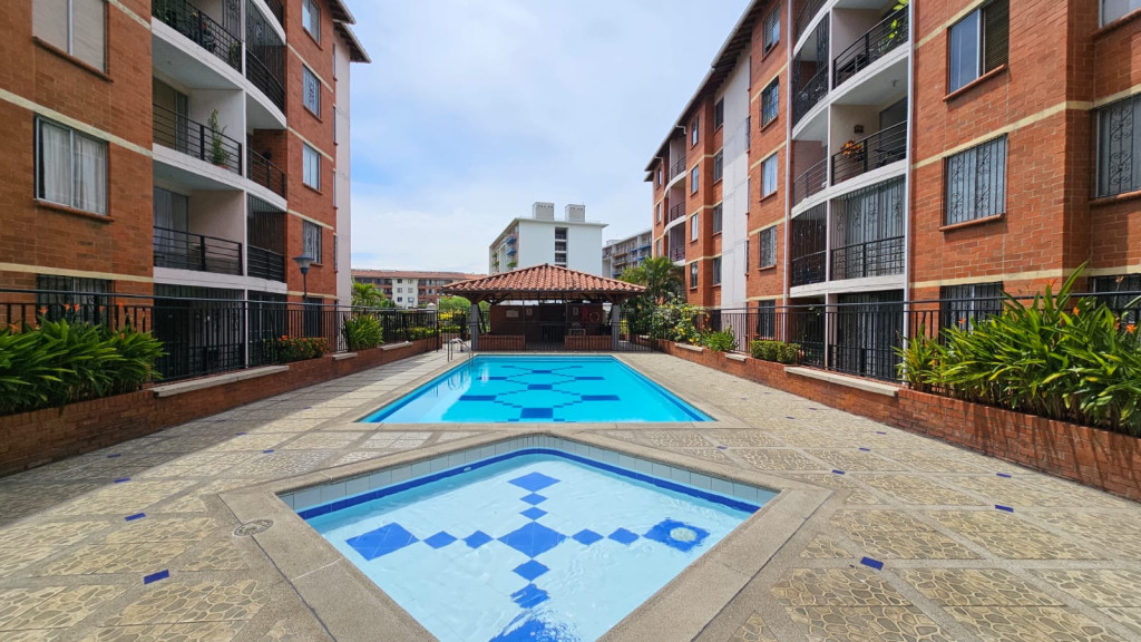 Apartamento En Arriendo - El Limonar, Cali