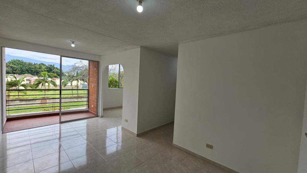 Apartamento En Arriendo - El Limonar, Cali