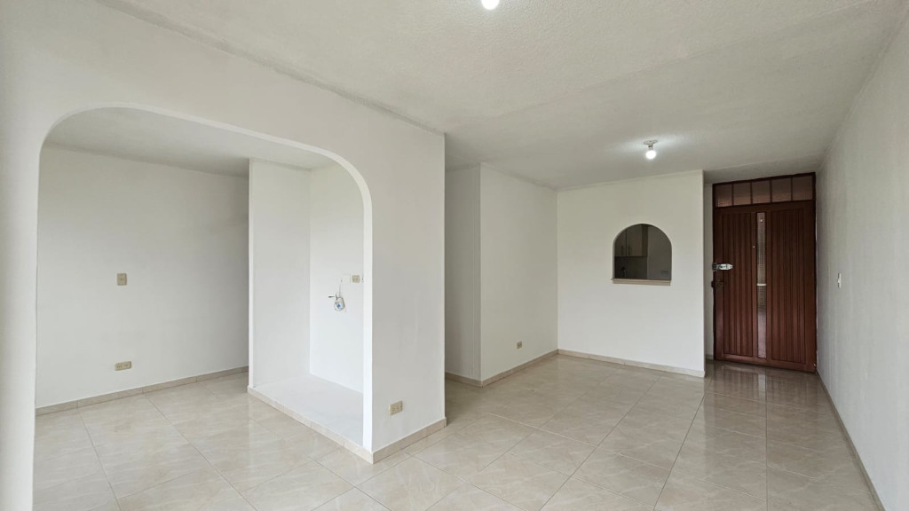 Apartamento En Arriendo - El Limonar, Cali