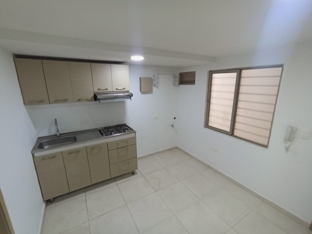 Apartaestudio En Arriendo - Miraflores, Cali