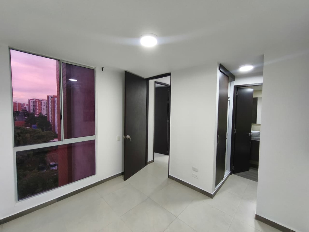 Apartamento En Arriendo - Valle Del Lili, Cali