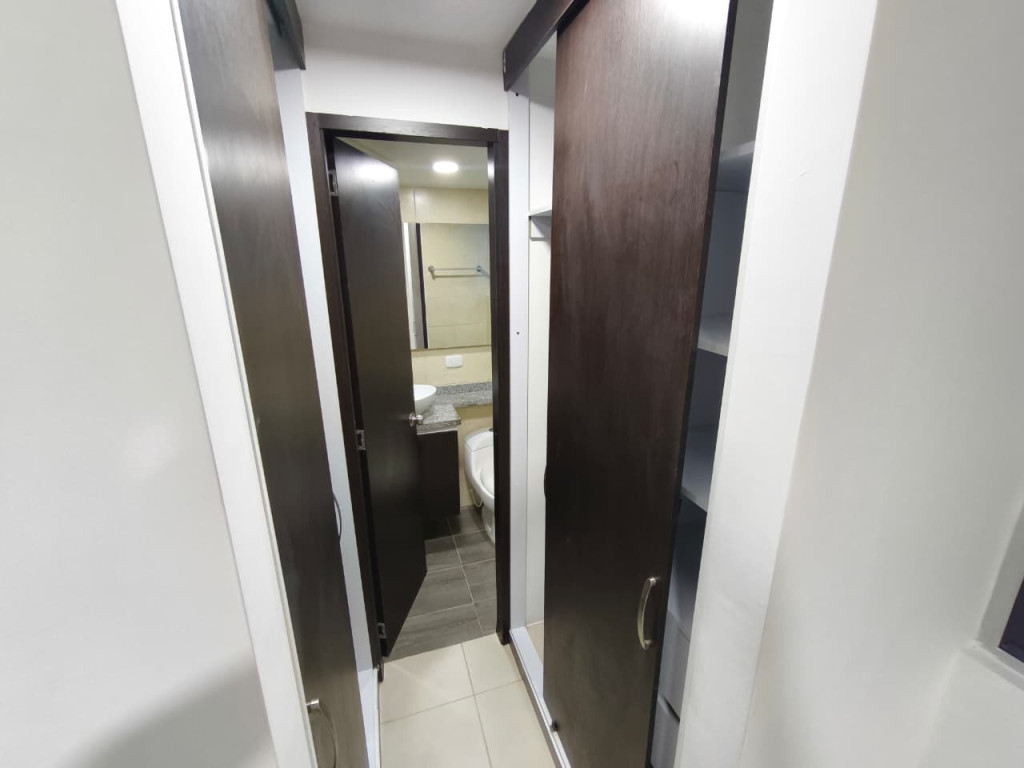 Apartamento En Arriendo - Valle Del Lili, Cali