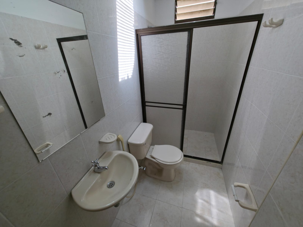 Apartamento En Arriendo - Urbanización La Flora, Cali