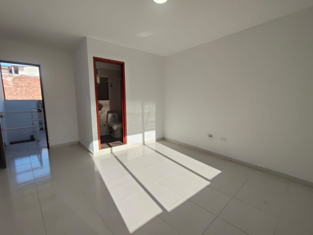 Casa En Arriendo - San Cayetano, Cali