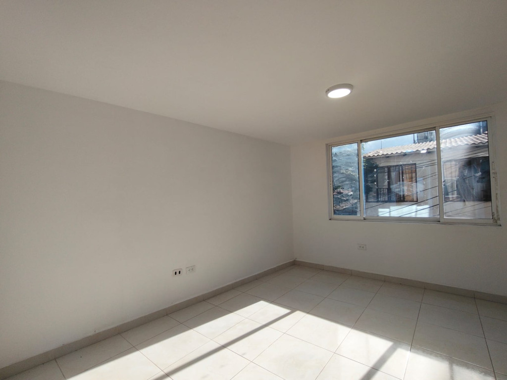 Casa En Arriendo - San Cayetano, Cali