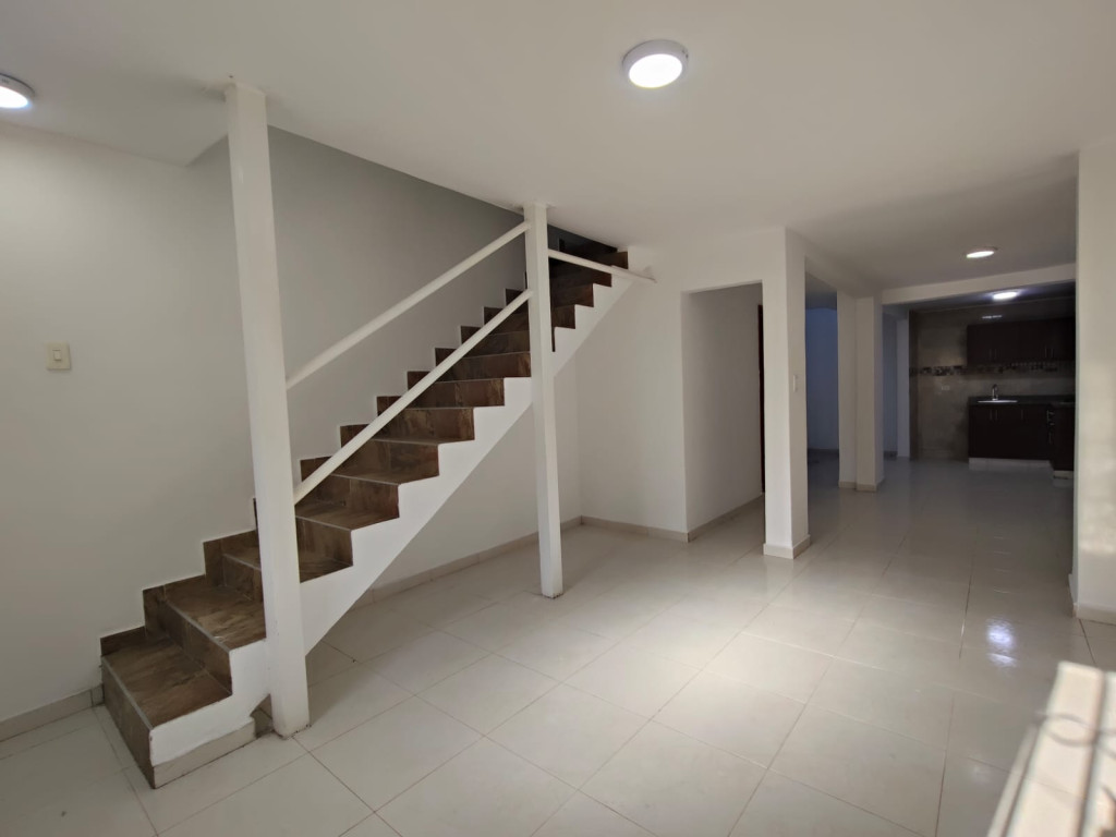 Casa En Arriendo - San Cayetano, Cali