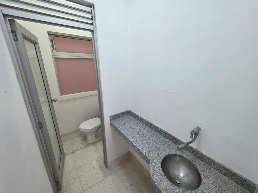 Comercial (Casa Para Comercio) En Arriendo - San Fernando, Cali