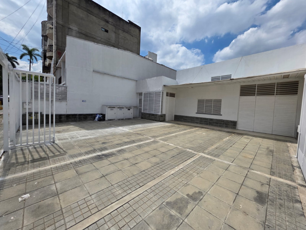Comercial (Casa Para Comercio) En Arriendo - San Fernando, Cali