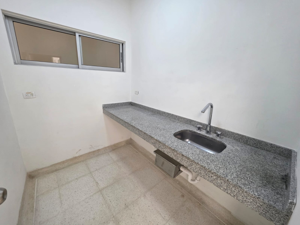 Comercial (Casa Para Comercio) En Arriendo - San Fernando, Cali
