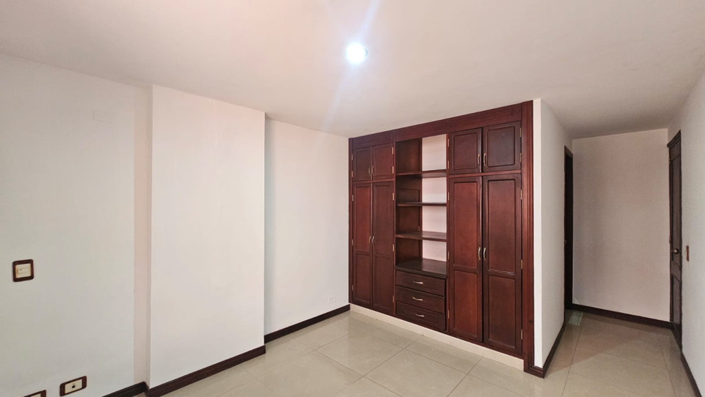 Apartamento En Arriendo - El Refugio, Cali