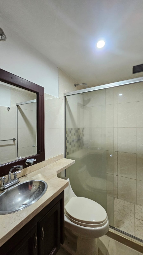 Apartamento En Arriendo - El Refugio, Cali