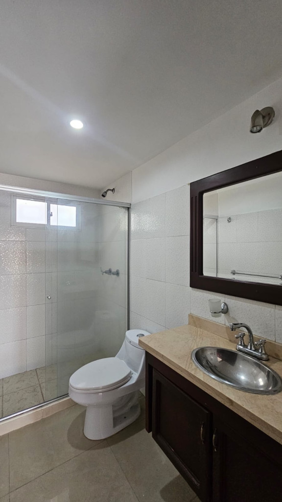 Apartamento En Arriendo - El Refugio, Cali